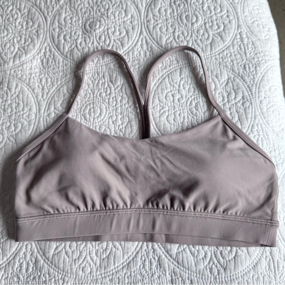 Lululemon Flow Y Bra Nulu Size 10 Med - NWOT